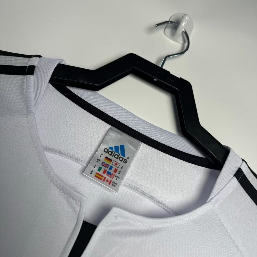 Officiel Real Madrid hjemmebane tunika udgave 2003 2004