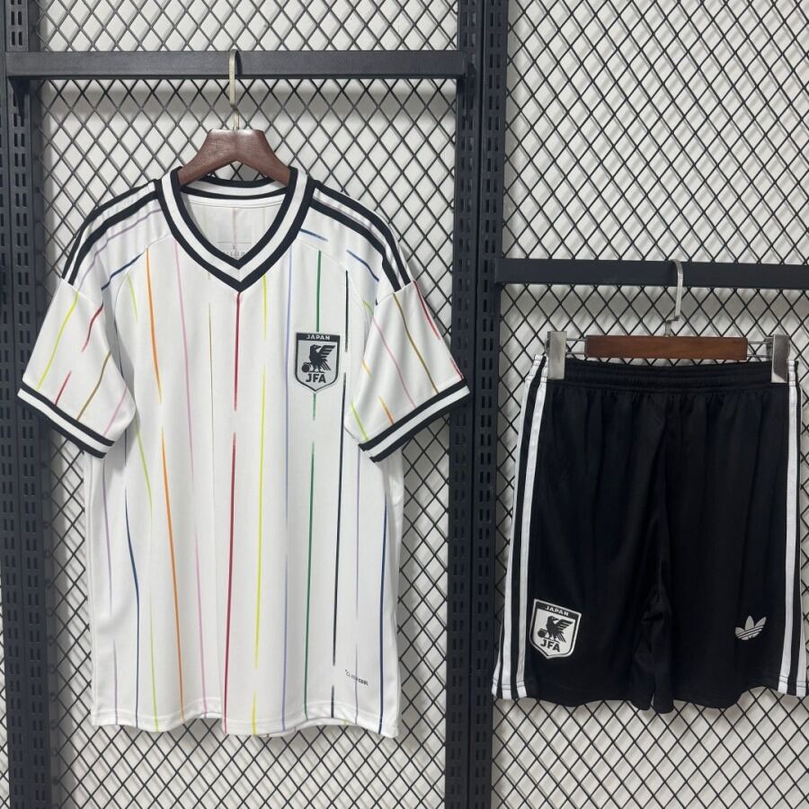 1086f84d6cc336ab93e39c7622f273ec.jpg Japan Udebanetrøje 2026 Voksen