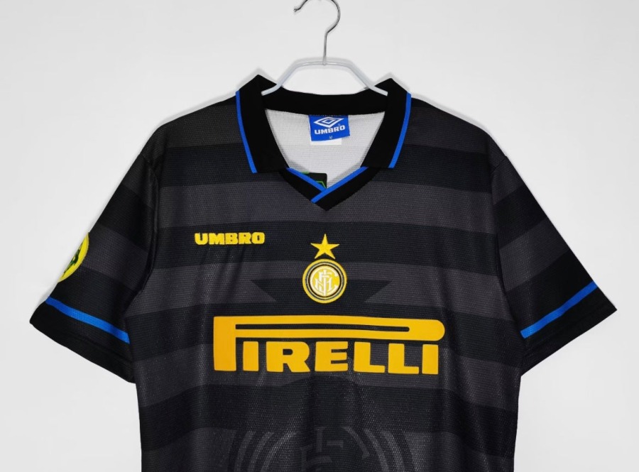 24EFE3E9-F921-451B-AF8F-42E0AE636102.jpg Fodboldtrøje Inter Milan Udebanetrøje 1997/98