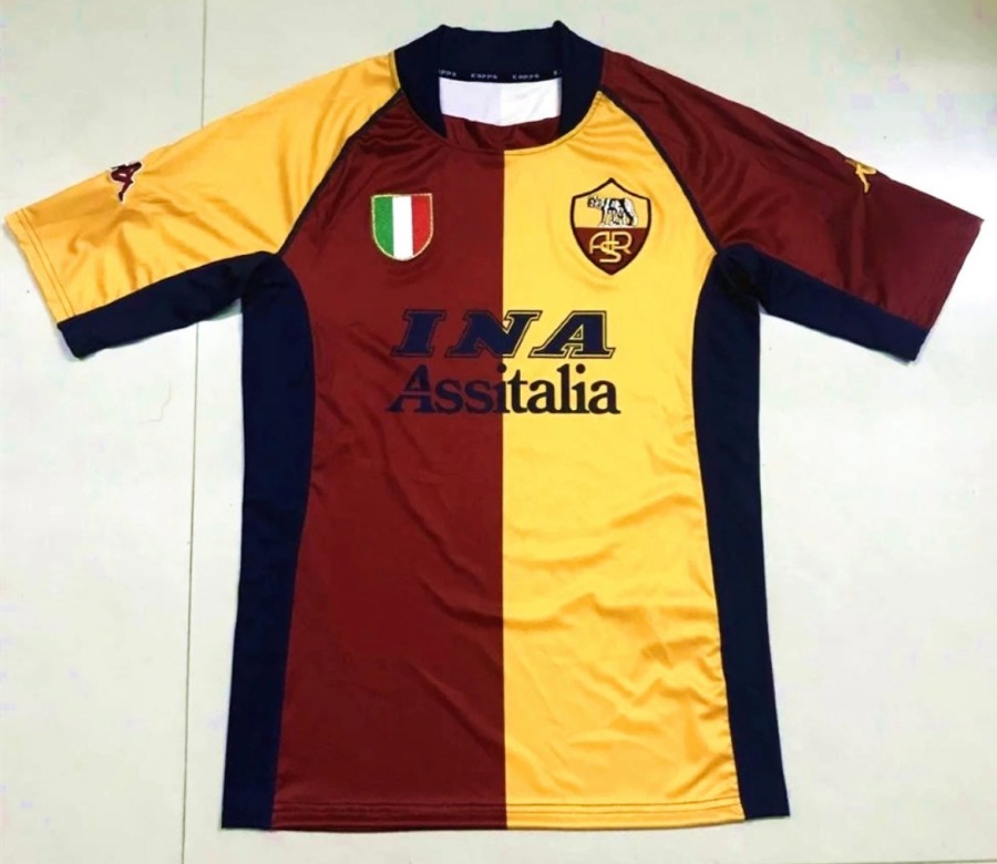 31B52930-DE11-429E-99F4-F9AFC76B51FA.jpg AS Roma Hjemmebanetrøje 2001/02
