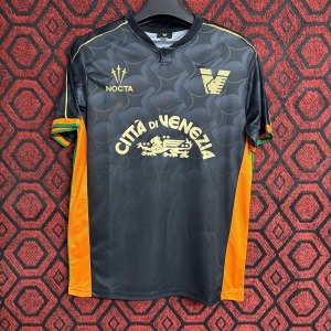 32772909.jpg Fodboldtrøje Venezia Hjemmebanetrøje 24/25 Special