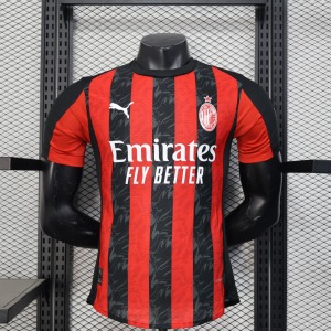 394061c6c0808606d67feba8106a90fe.jpg Fodboldtrøje AC Milan Hjemmebanetrøje 2025/26 Player
