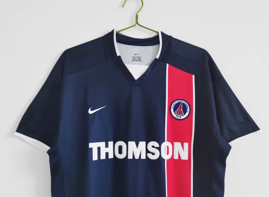 3C4D46E8-77FD-4FFC-8630-E135D5F6D765.jpg Fodboldtrøje PSG Hjemmebanetrøje 2002/03 Vintage