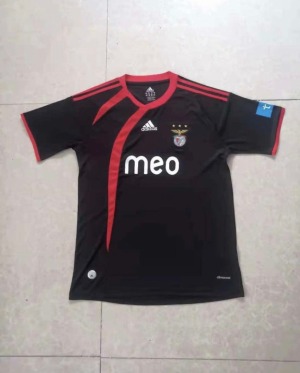 3EB9365D-D095-459D-B156-9F43C22F294D.jpg Fodboldtrøje SL Benfica Udebane 2009/10