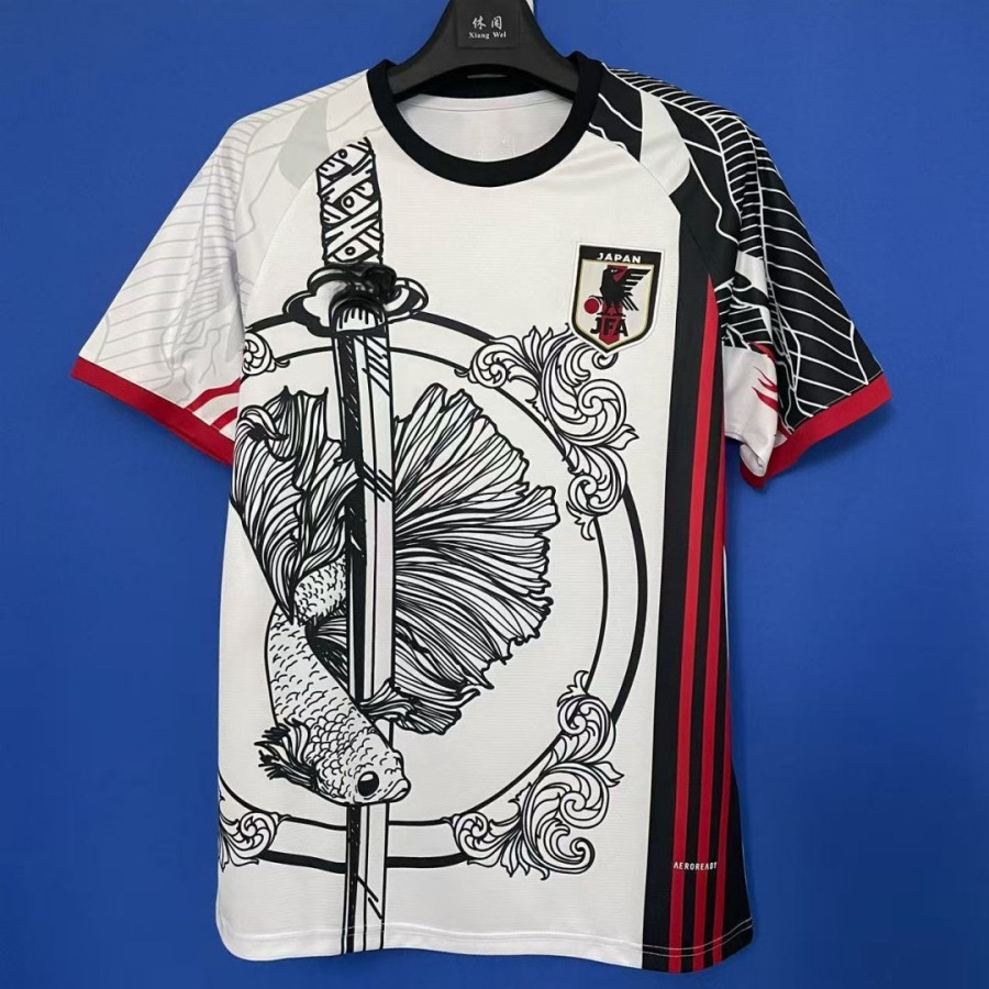 3c5df4284a1cfdf557201303a8d59519.jpg Japan 25/26 Special Edition White