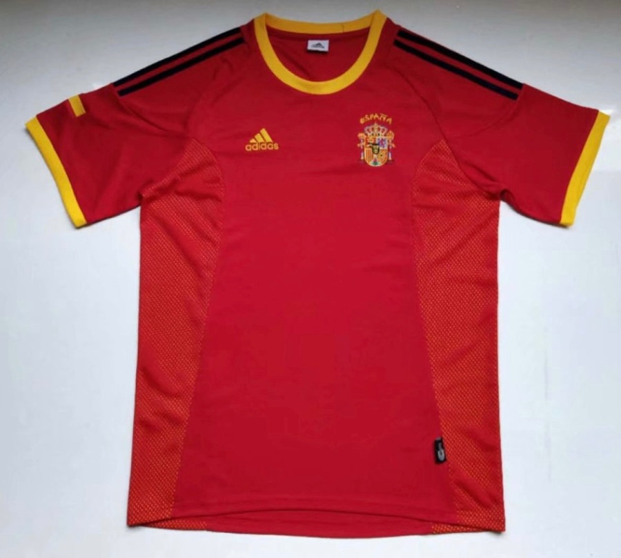 54531BBF-D8F0-455C-A03F-94CADD997F79.jpg Fodboldtrøje Spanien Hjemmebanetrøje 2002