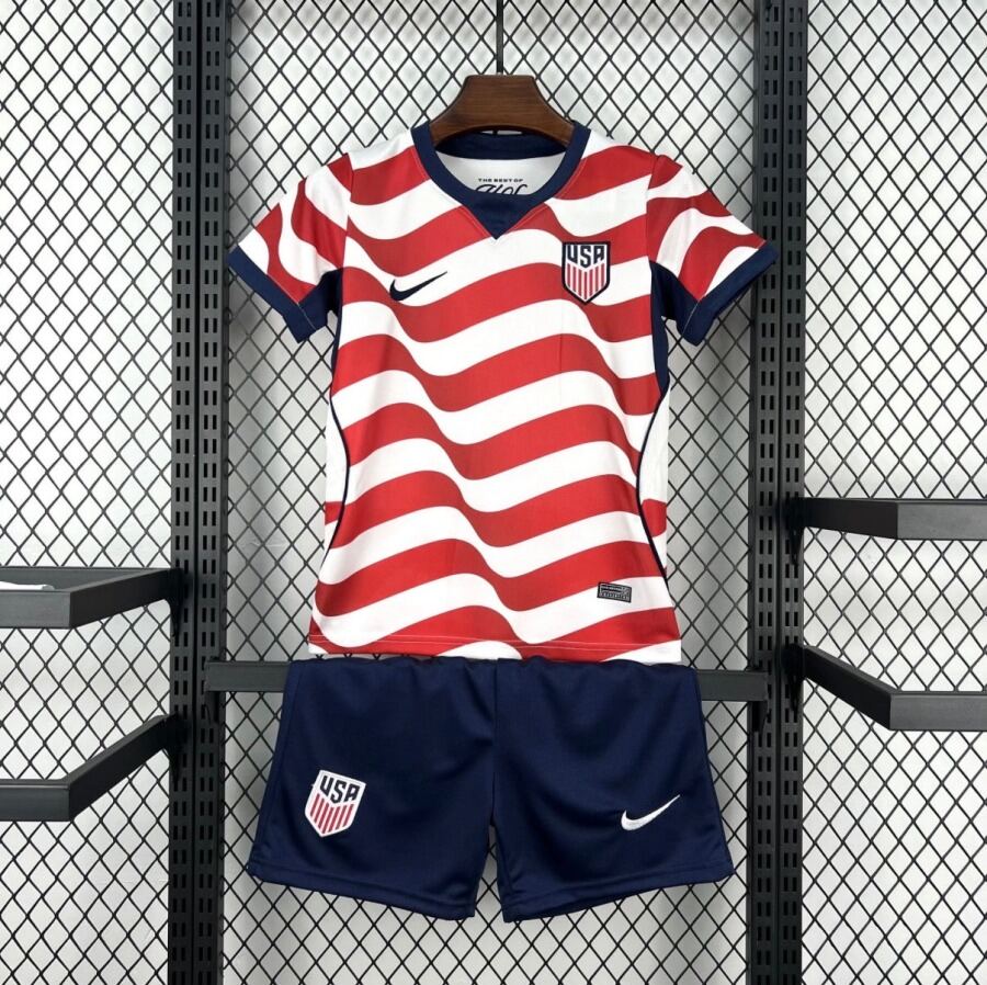 602E12F3-1562-4818-8356-84C9C2CBA414-1.jpg Børnetrøje USA Hjemmebanetrøje 2026