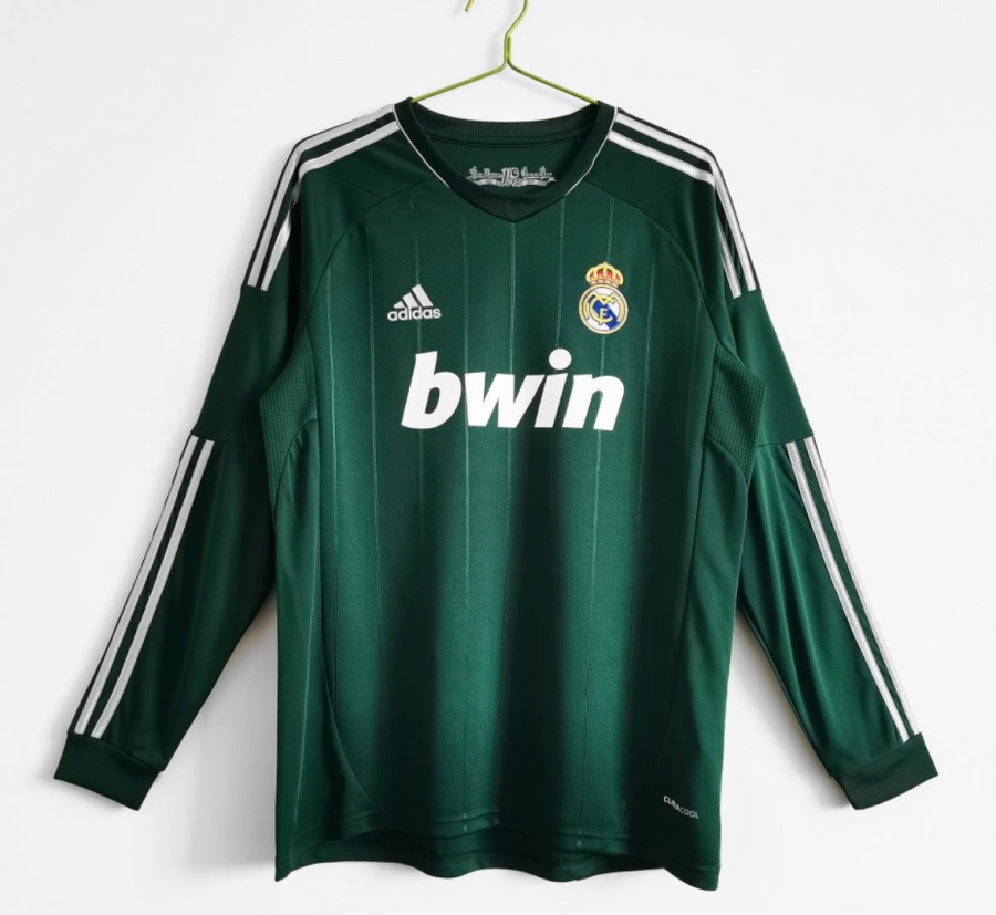 619B293B-A9BD-4E37-BCA9-CA35021A92AF.jpg Fodboldtrøje Real Madrid Third 2012/13 Lange Ærmer