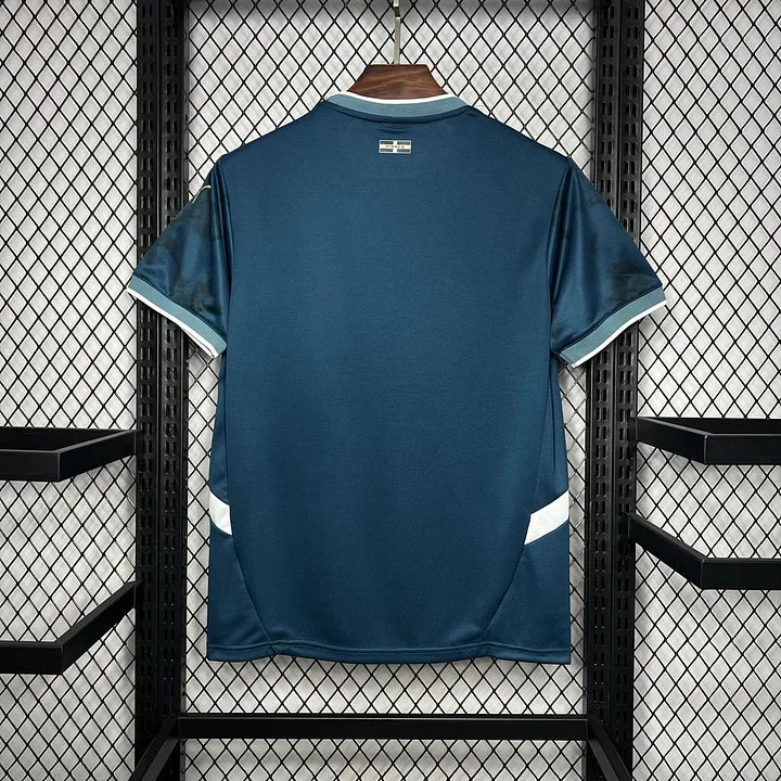 65b66b836e9e433623b8a0b7935ef013.jpg Fodboldtrøje Olympique Marseille 2024/25 Standardudgave