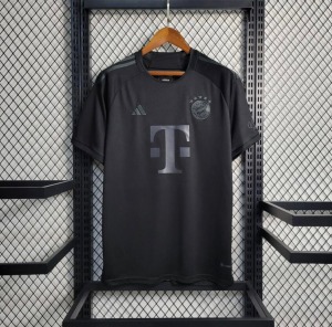 66E6756D-6AE0-4093-A59C-13A10FB289CF.jpg Fodboldtrøje FC Bayern Munich 2022/23 Concept