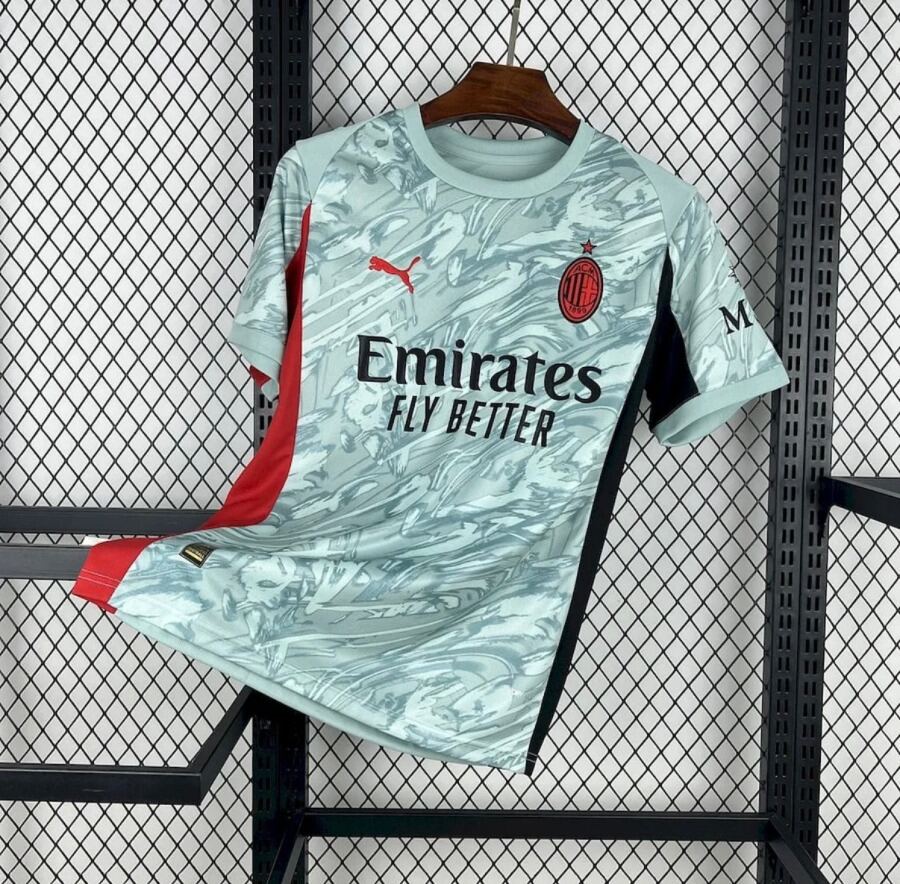 6CDC3E43-E471-41AF-A25C-DCF9115E8A71.jpg AC Milan-trøje 2025/26 Concept