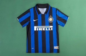 71B9E3A0-7062-4048-9C4E-4B34794FADD5.jpg Fodboldtrøje Inter Milan 2007/08 Hjemmebanetrøje