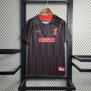 7253ea1f_540x_4a674714-3b69-4cf1-903b-e3d1754527ad.jpg Fodboldtrøje Liverpool 2023 Premium Streetwear