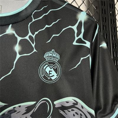 94ab1e5e_540x_4149b4d0-8d1c-419f-a825-691768e3e530.jpg Real Madrid 2024/25 Sort og Grøn Special Edition