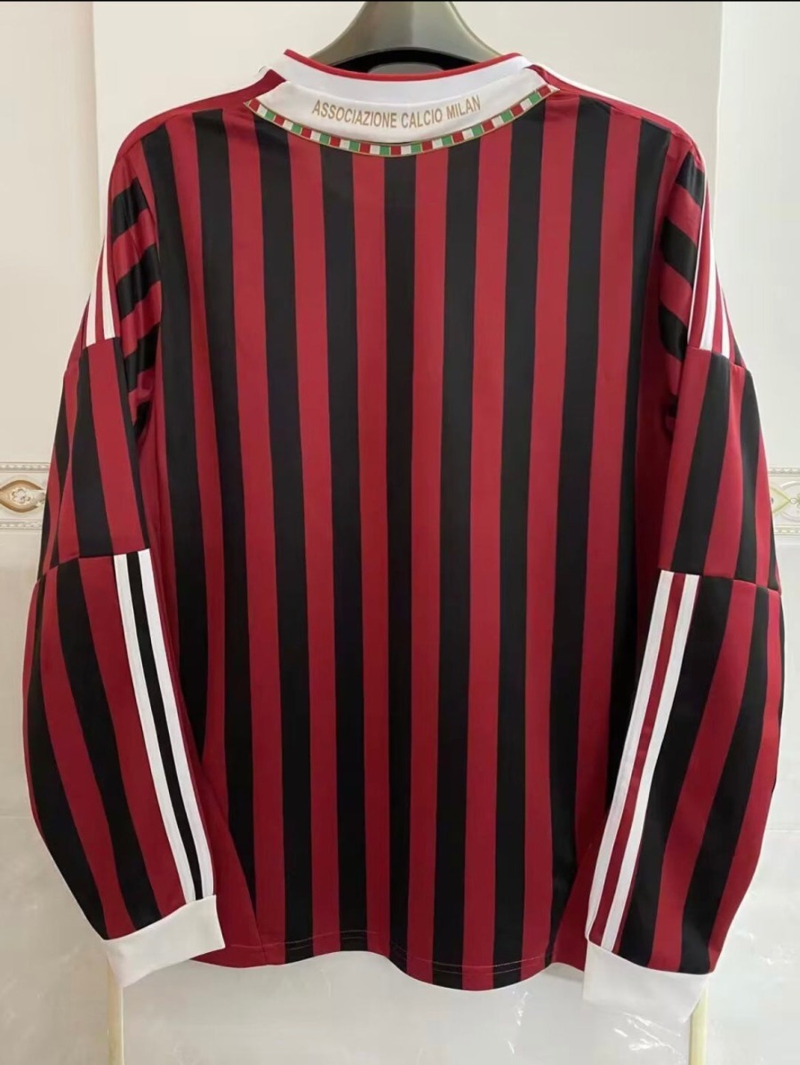 BBBB0775-3A88-44CE-9B54-EFABB2783957.jpg Fodboldtrøje AC Milan Hjemmebanetrøje Lange Ærmer 2011/12