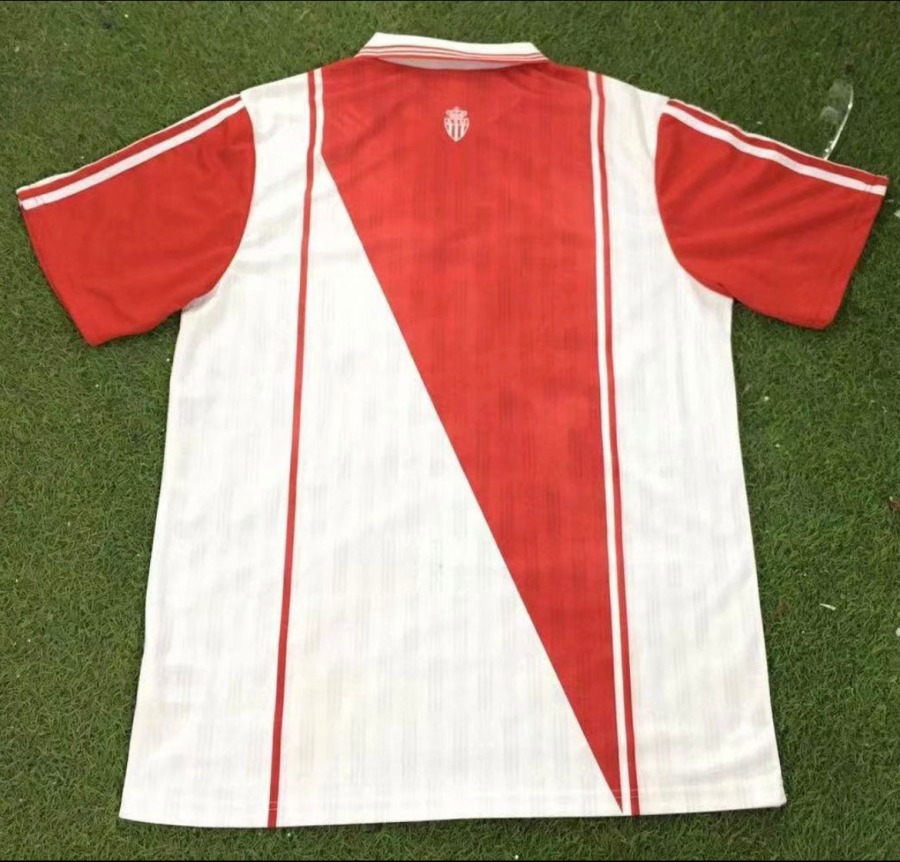 DFA6D092-9E9B-4982-92A9-46295FBB609D.jpg Fodboldtrøje AS Monaco 1996/97 Hjemmebanetrøje