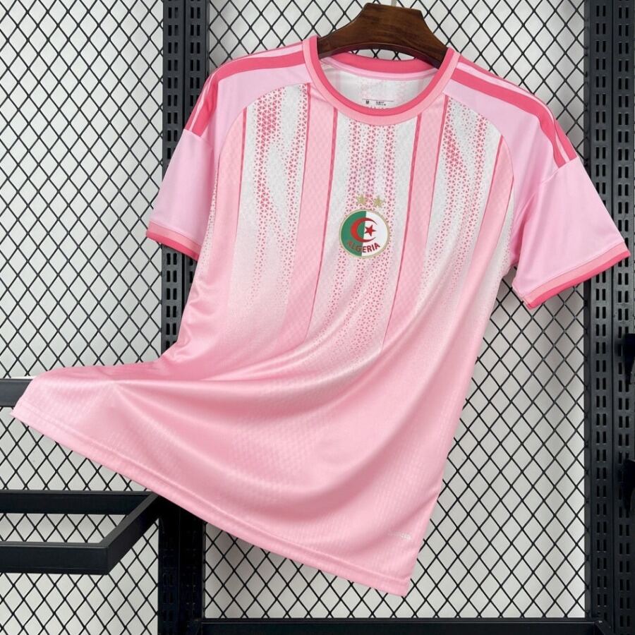 aab2690f853b9761356ff66afad5e5ba.jpg Algeriet 2025/26 Rosa Special Edition