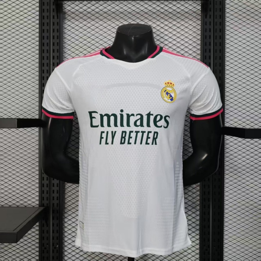 d30bac9ed13fd2fad9d77956c154b013.jpg Real Madrid Hjemmebanetrøje 2026/27 Player