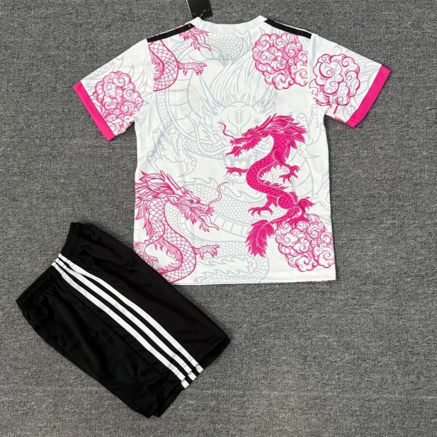 dbe13690be4220f89cc9a452f3d4da7b.jpg Fodboldtrøje Real Madrid 25/26 Børn Rosa Dragon