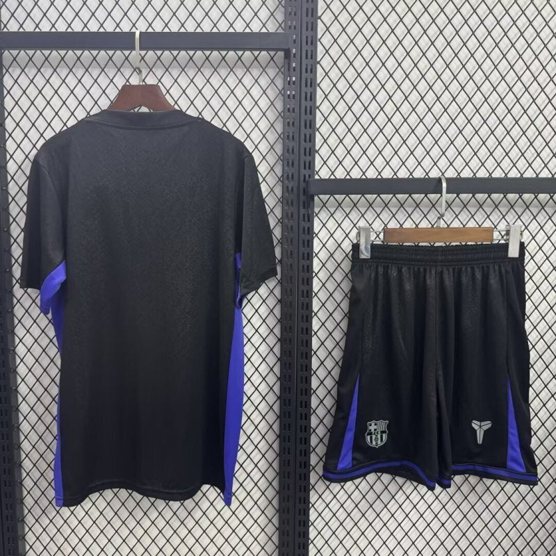 f2280e250173d4c43ee9b9eddeb33b80.jpg Barcelona 25/26 Black Special Børnetrøje