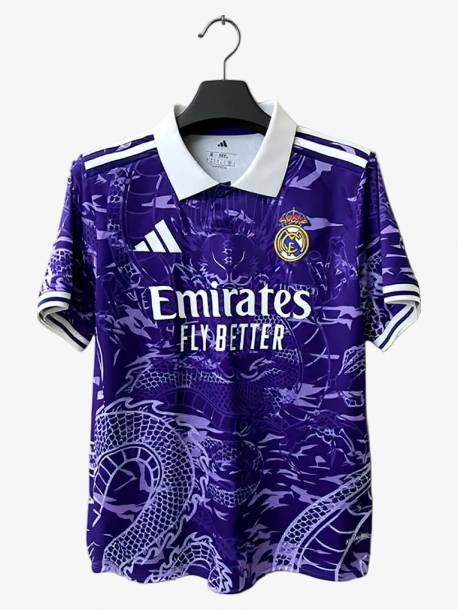 maillot-concept-real-madrid-dragon-edition-violet-2025-2026 studio v12 Fodboldtrøje Concept Real Madrid Dragon Edition Violet 2025-2026