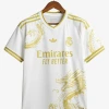maillot-concept-real-madrid-special-edition-dragon-or-2024-2025 studio v12 Fodboldtrøje Concept Real Madrid Special Edition Dragon Guld 2024-2025